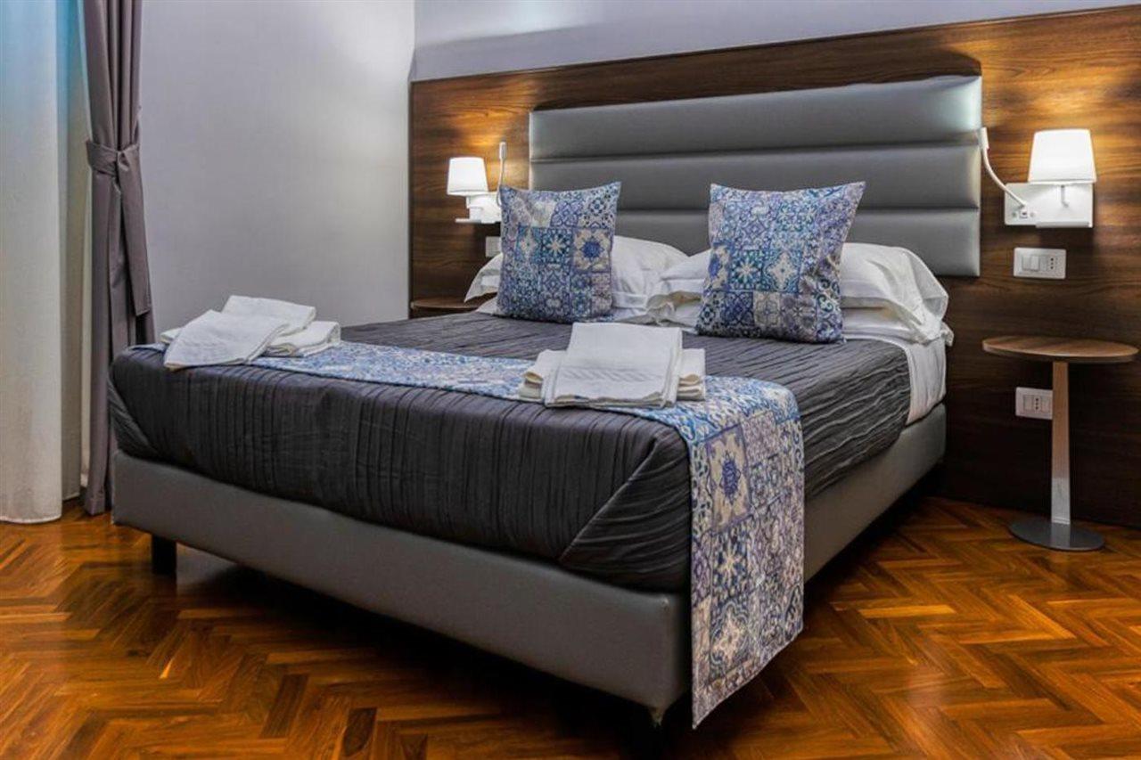 Bed and Breakfast Re Vittorio De Luxe Мессіна Екстер'єр фото